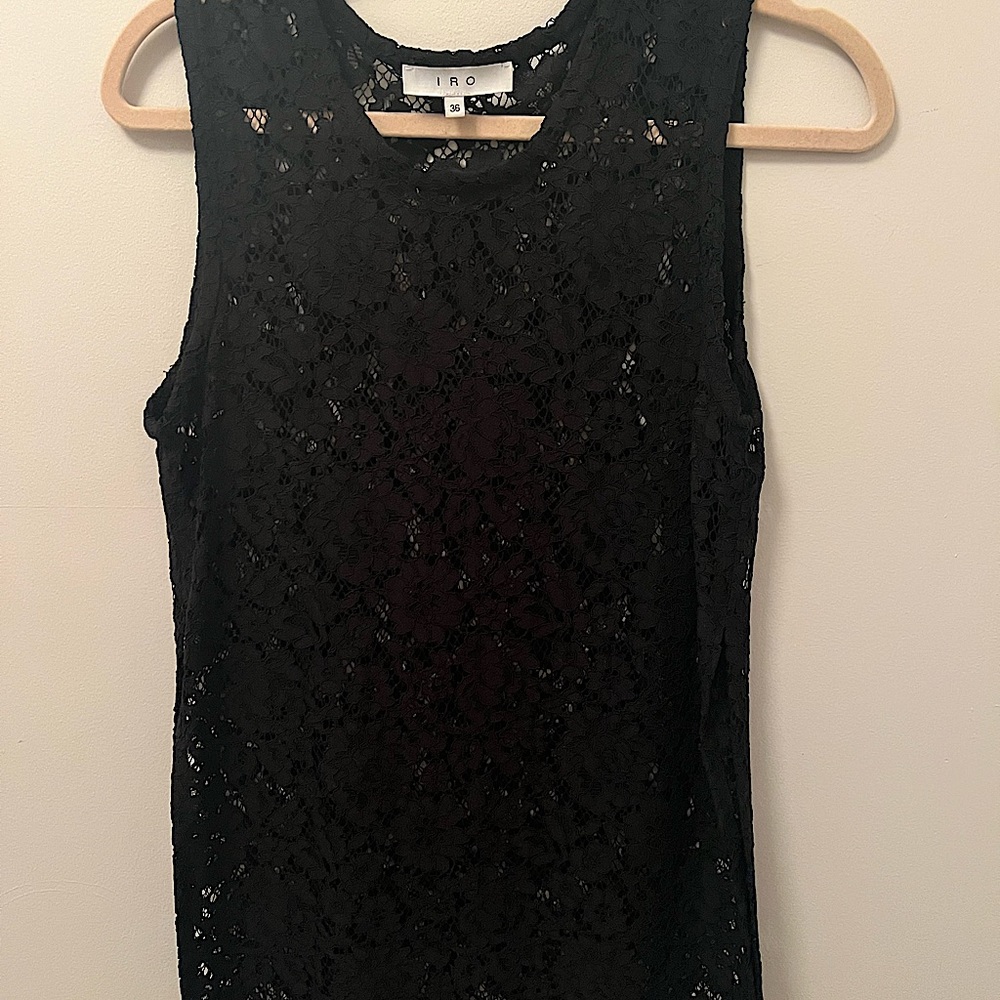 Lace Iro sleeveless blouse in mint condition